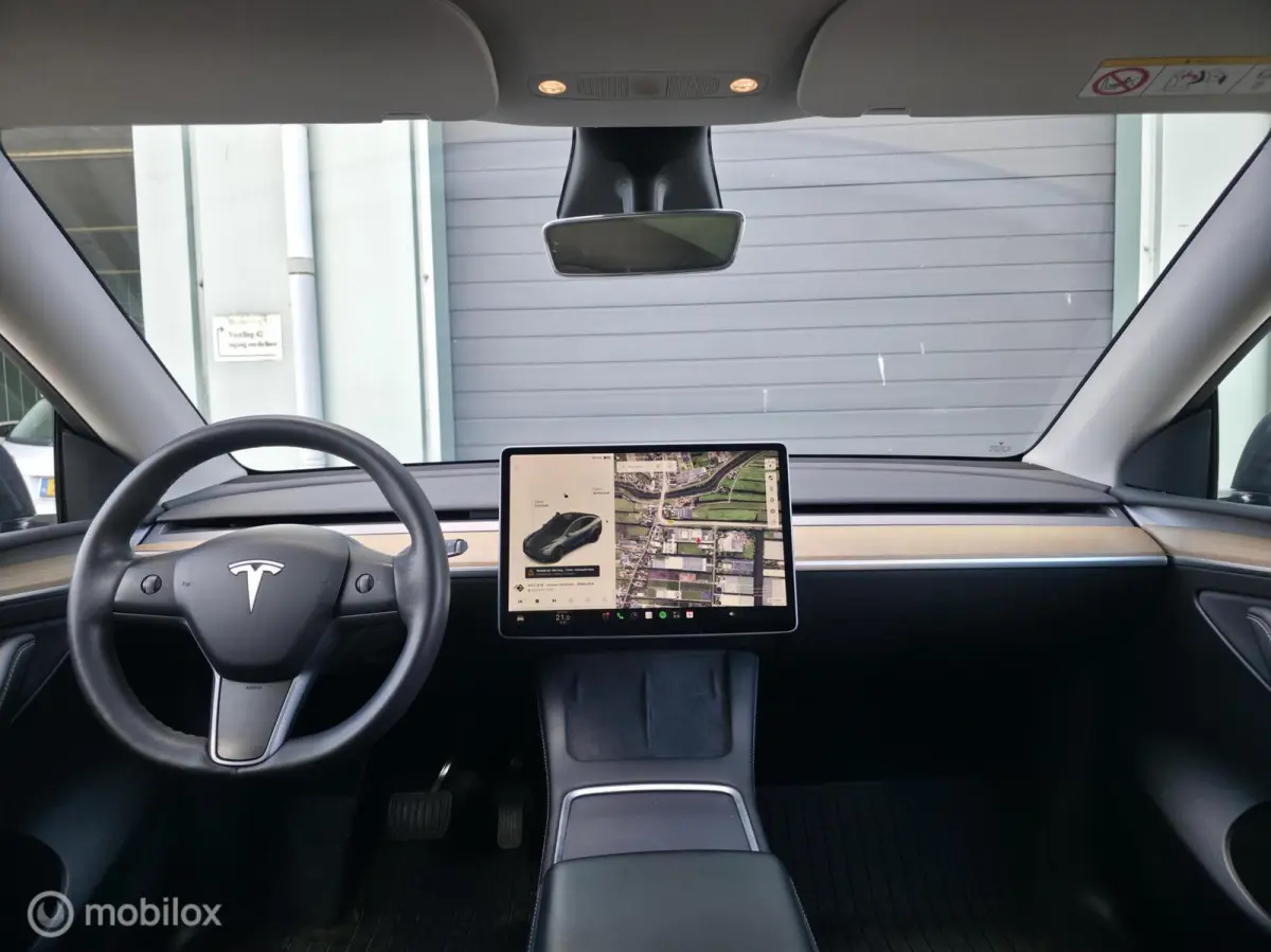 Long Range AWD 75 kWh / Trekhaak / Leder