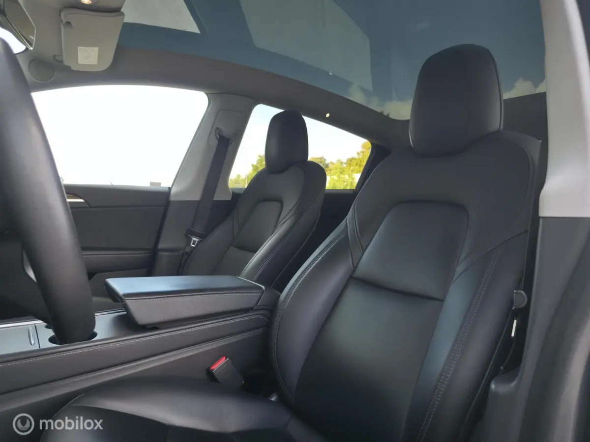 Long Range AWD 75 kWh / Trekhaak / Leder