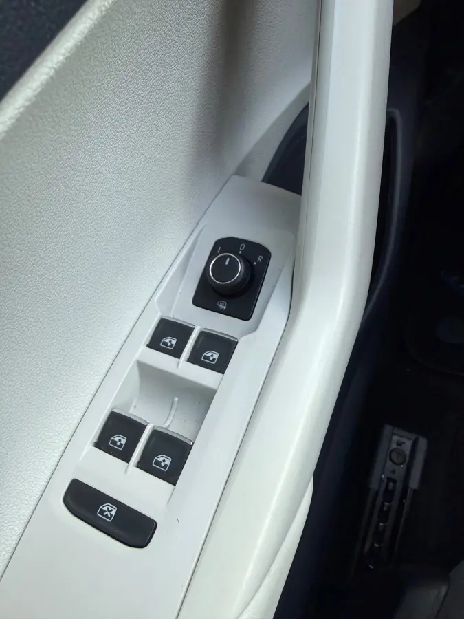 1.0 TSI Comfortline|AUTOMAAT|ACC|DIGITAL DASH|LED|CAMERA|STOELVERWARMING|LAGE KM STAND|1E EIG|DEALER ONDERHOUDEN|