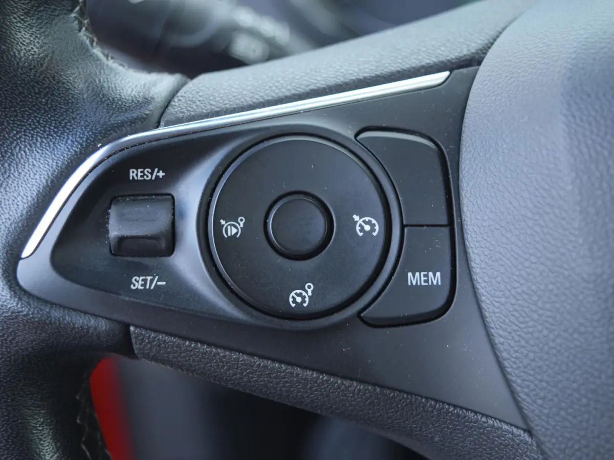 1.2 Turbo Level 4 l Apple Carplay/Android Auto l Camera l Navigatie l Climate control