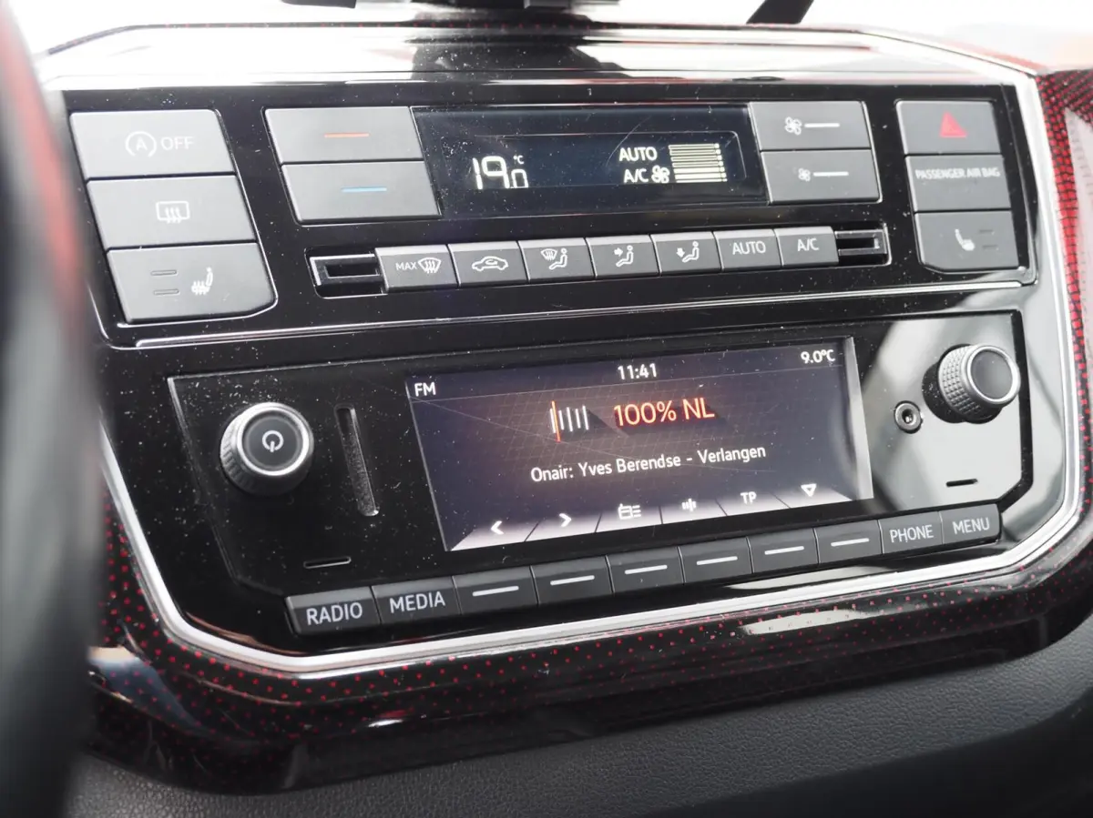 Up! 1.0 TSI GTI | Cruisecontrol | Stoelverwarming | Beats | Parkeersensoren | 6 Versnellingen | APK t/m nov 27 | Nette Auto