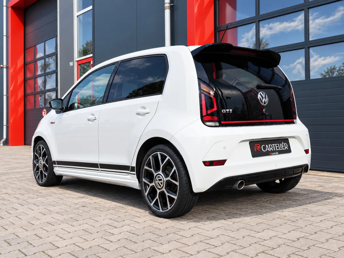 Up! 1.0 TSI GTI | Cruisecontrol | Stoelverwarming | Beats | Parkeersensoren | 6 Versnellingen | APK t/m nov 27 | Nette Auto