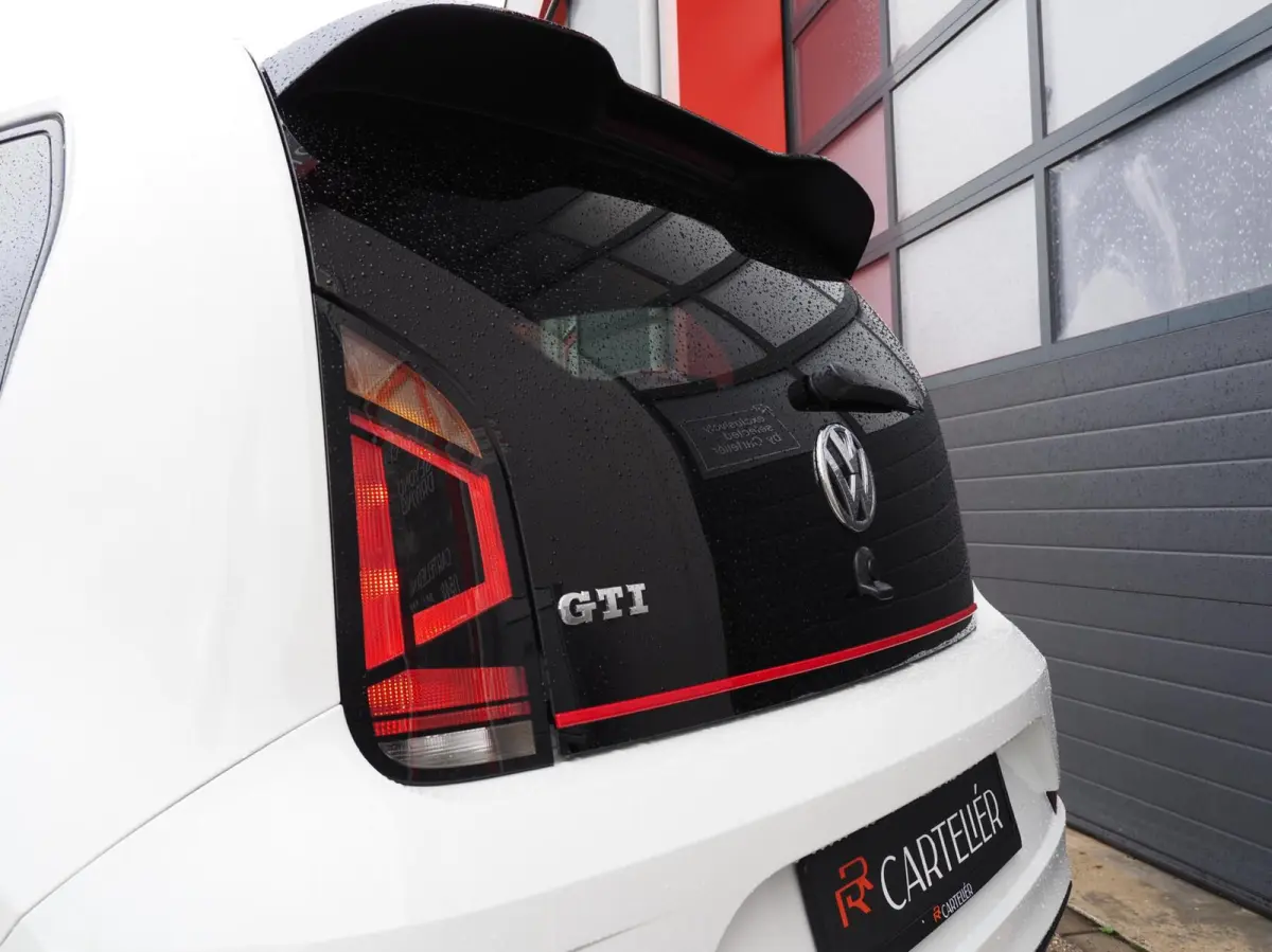 Up! 1.0 TSI GTI | Cruisecontrol | Stoelverwarming | Beats | Parkeersensoren | 6 Versnellingen | APK t/m nov 27 | Nette Auto