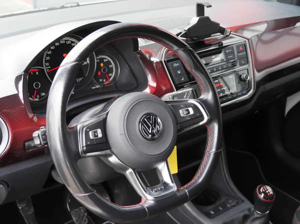 Up! 1.0 TSI GTI | Cruisecontrol | Stoelverwarming | Beats | Parkeersensoren | 6 Versnellingen | APK t/m nov 27 | Nette Auto