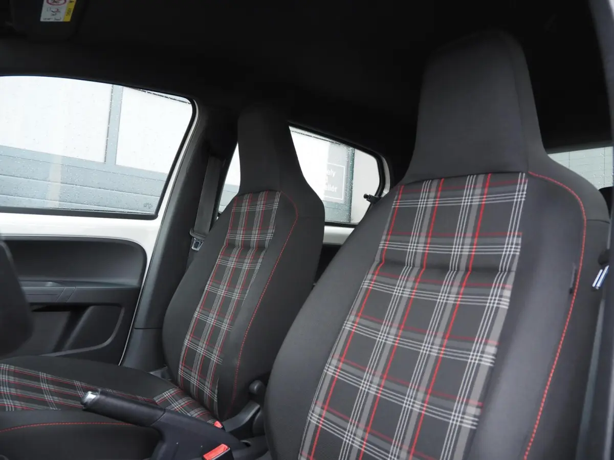 Up! 1.0 TSI GTI | Cruisecontrol | Stoelverwarming | Beats | Parkeersensoren | 6 Versnellingen | APK t/m nov 27 | Nette Auto