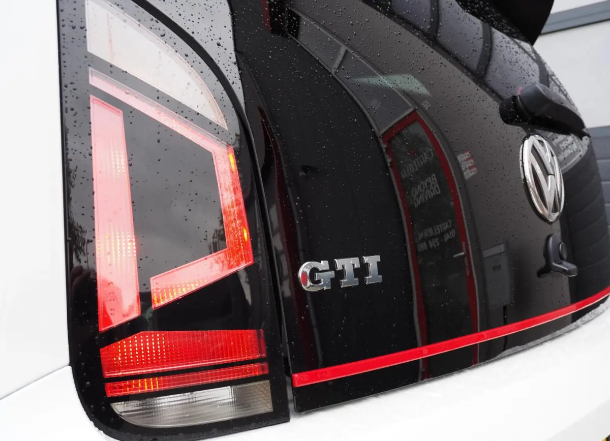 Up! 1.0 TSI GTI | Cruisecontrol | Stoelverwarming | Beats | Parkeersensoren | 6 Versnellingen | APK t/m nov 27 | Nette Auto