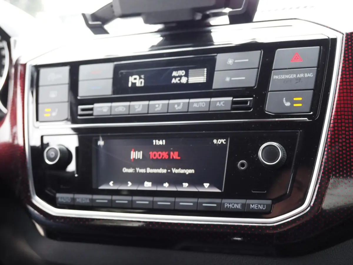 Up! 1.0 TSI GTI | Cruisecontrol | Stoelverwarming | Beats | Parkeersensoren | 6 Versnellingen | APK t/m nov 27 | Nette Auto