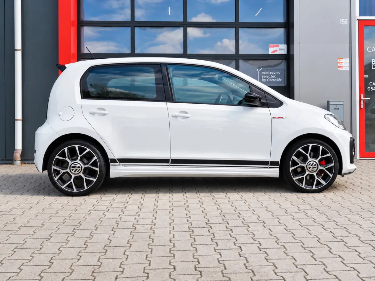 Up! 1.0 TSI GTI | Cruisecontrol | Stoelverwarming | Beats | Parkeersensoren | 6 Versnellingen | APK t/m nov 27 | Nette Auto