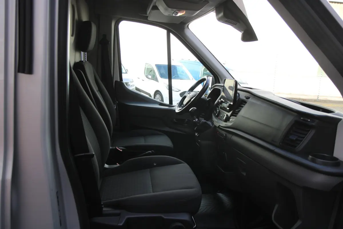 350 2.0 TDCI L2H2 Trend MHEV 130PK / Sync 3 / Dealer onderhoudsbeurt