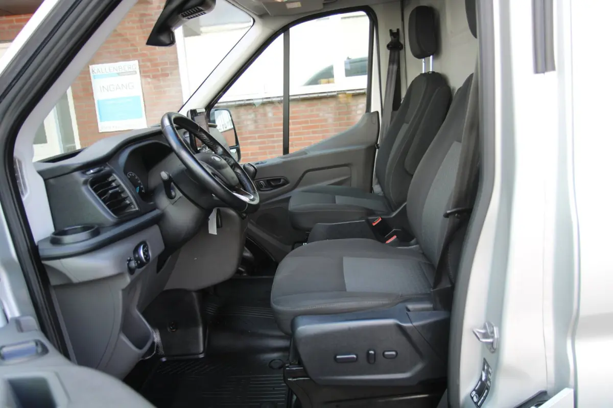 350 2.0 TDCI L2H2 Trend MHEV 130PK / Sync 3 / Dealer onderhoudsbeurt