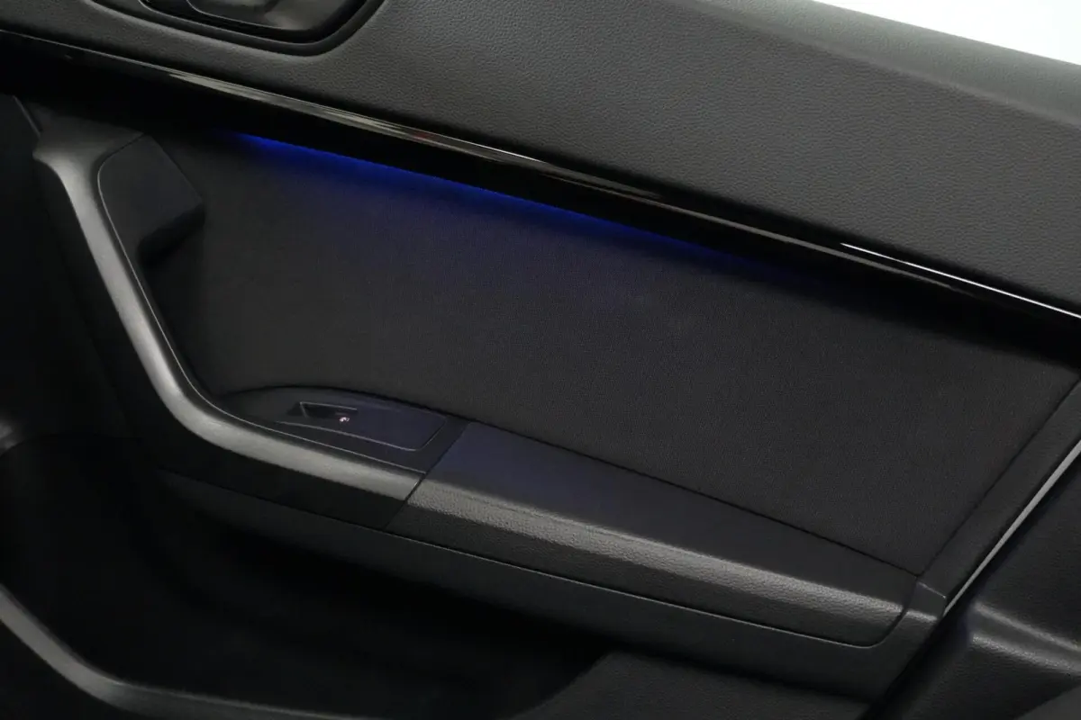 1.5 TSI FR Business Intense Automaat | Pano-dak | Virtual | 360 Camera | CarPlay | Acc | Beats Audio | Led | Pdc |
