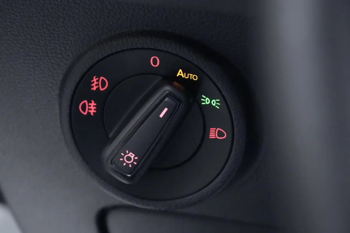 1.5 TSI FR Business Intense Automaat | Pano-dak | Virtual | 360 Camera | CarPlay | Acc | Beats Audio | Led | Pdc |
