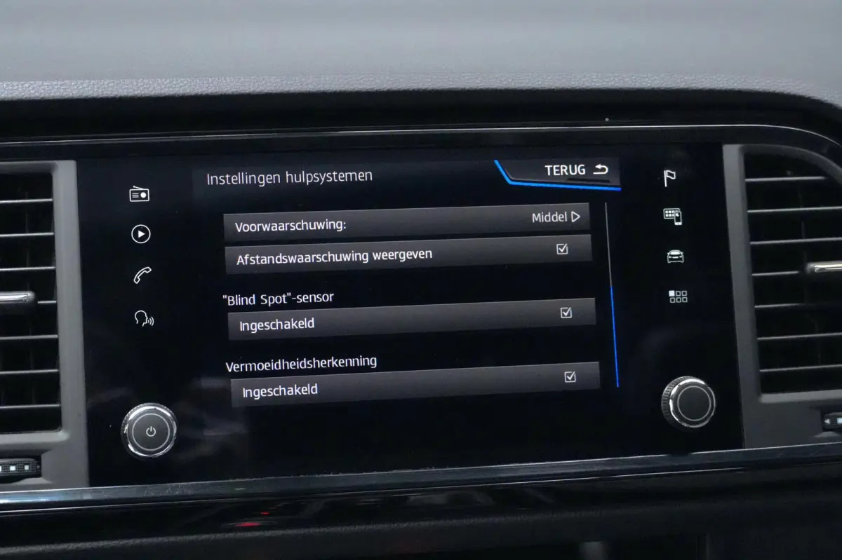 1.5 TSI FR Business Intense Automaat | Pano-dak | Virtual | 360 Camera | CarPlay | Acc | Beats Audio | Led | Pdc |