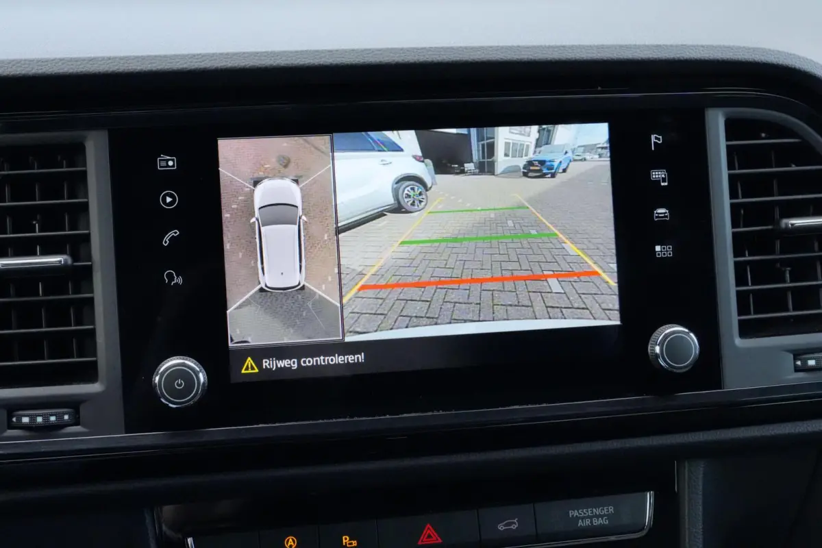1.5 TSI FR Business Intense Automaat | Pano-dak | Virtual | 360 Camera | CarPlay | Acc | Beats Audio | Led | Pdc |