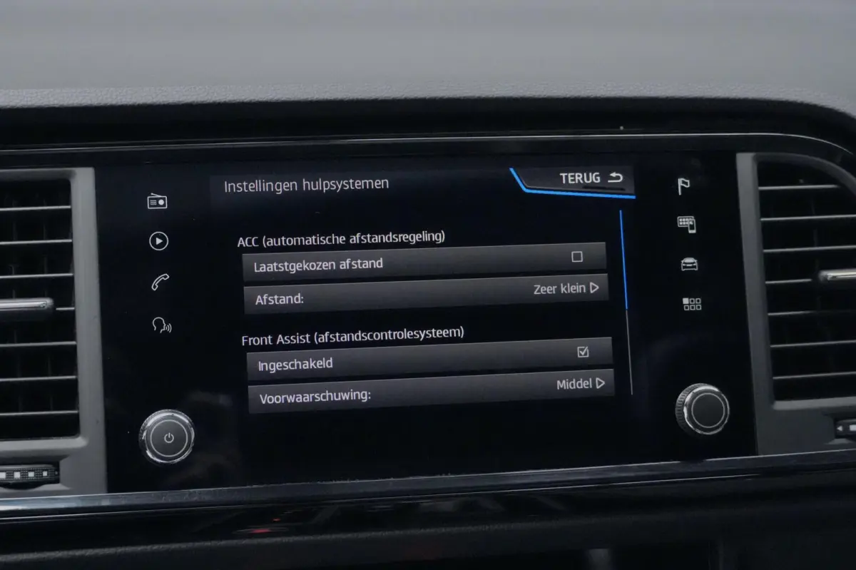 1.5 TSI FR Business Intense Automaat | Pano-dak | Virtual | 360 Camera | CarPlay | Acc | Beats Audio | Led | Pdc |