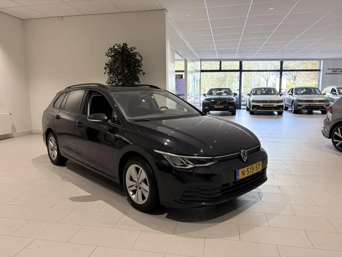 1.0 TSI Life | Carplay | Navigatie | Parkeersensoren voor + achter | Sfeerverlichting |
