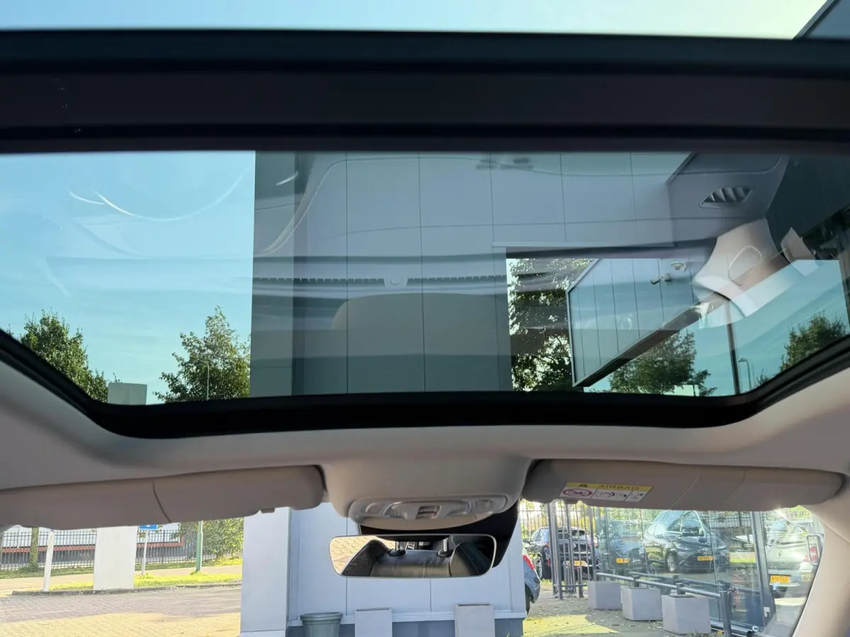 Luxury 70 kWh 2022 Top staat Btw 1e eig 32972km