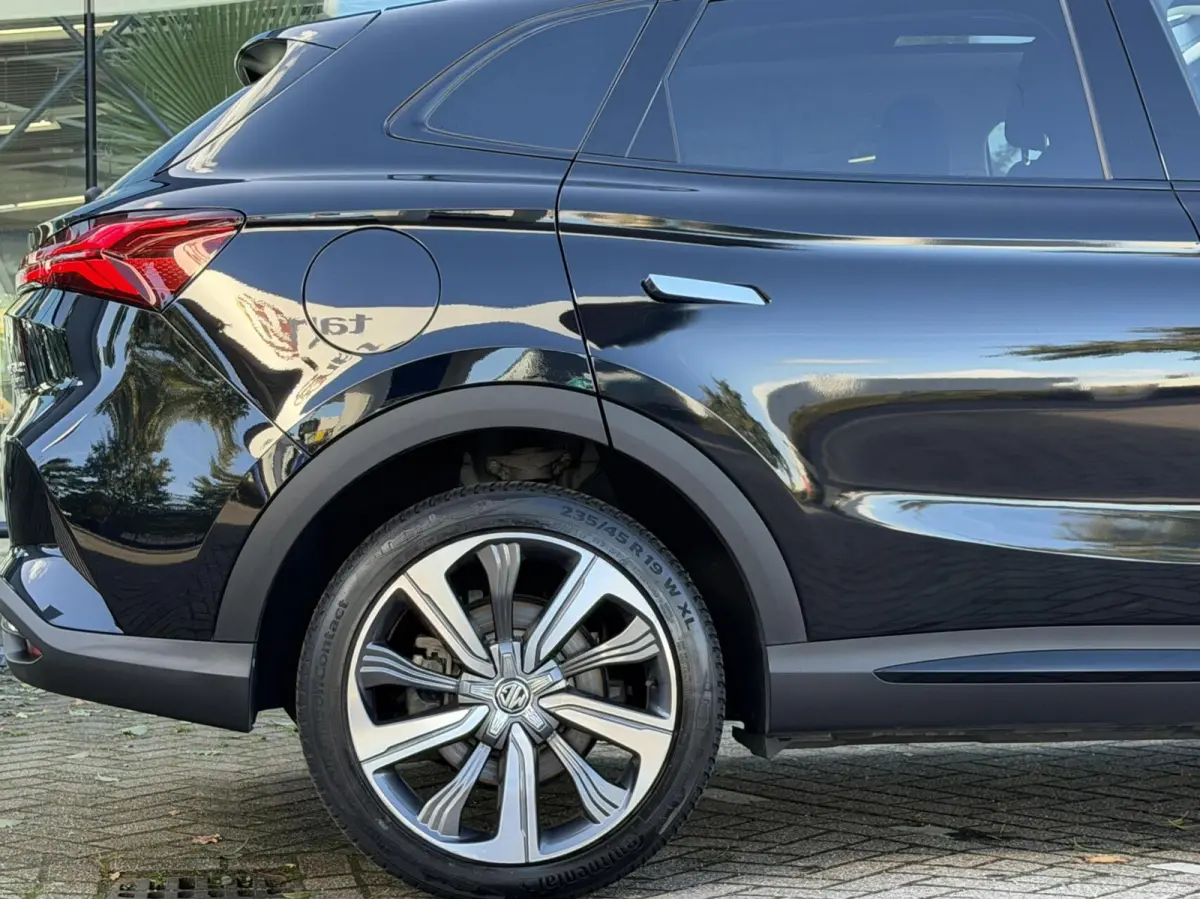 Luxury 70 kWh 2022 Top staat Btw 1e eig 32972km