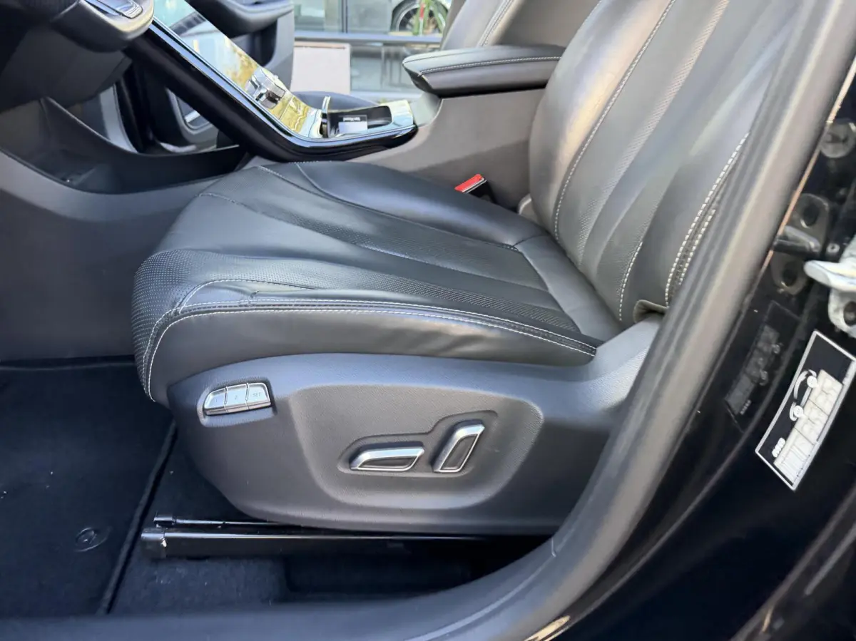 Luxury 70 kWh 2022 Top staat Btw 1e eig 32972km