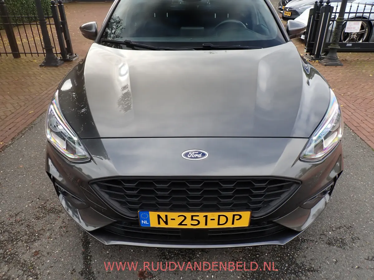 1.0 EcoBoost Hybrid ST Line X CARPLAY/CAMERA/DAB/KEYLESS/LED ST-LINE