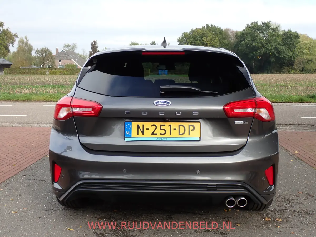 1.0 EcoBoost Hybrid ST Line X CARPLAY/CAMERA/DAB/KEYLESS/LED ST-LINE