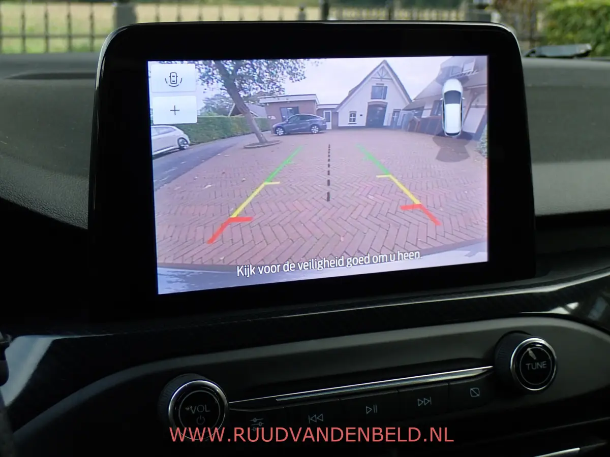 1.0 EcoBoost Hybrid ST Line X CARPLAY/CAMERA/DAB/KEYLESS/LED ST-LINE