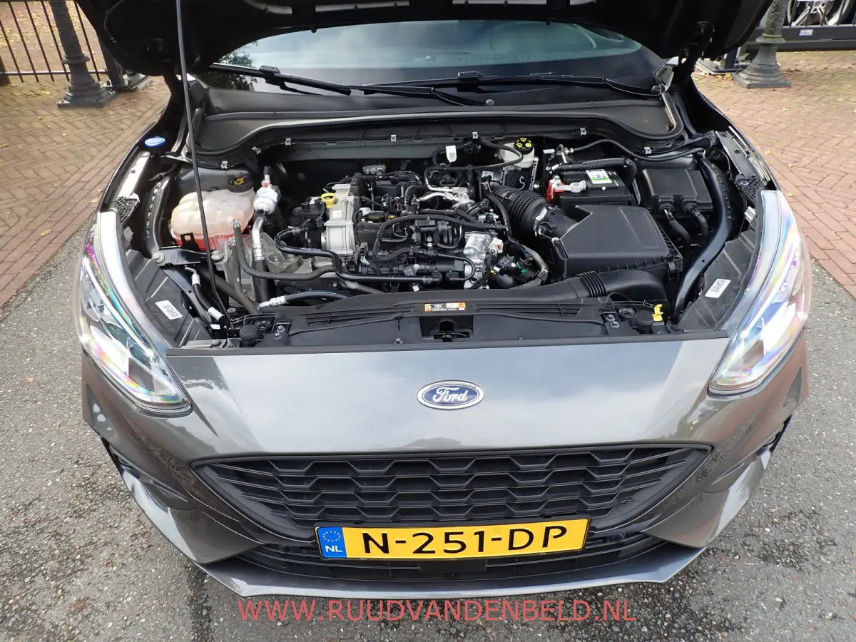 1.0 EcoBoost Hybrid ST Line X CARPLAY/CAMERA/DAB/KEYLESS/LED ST-LINE