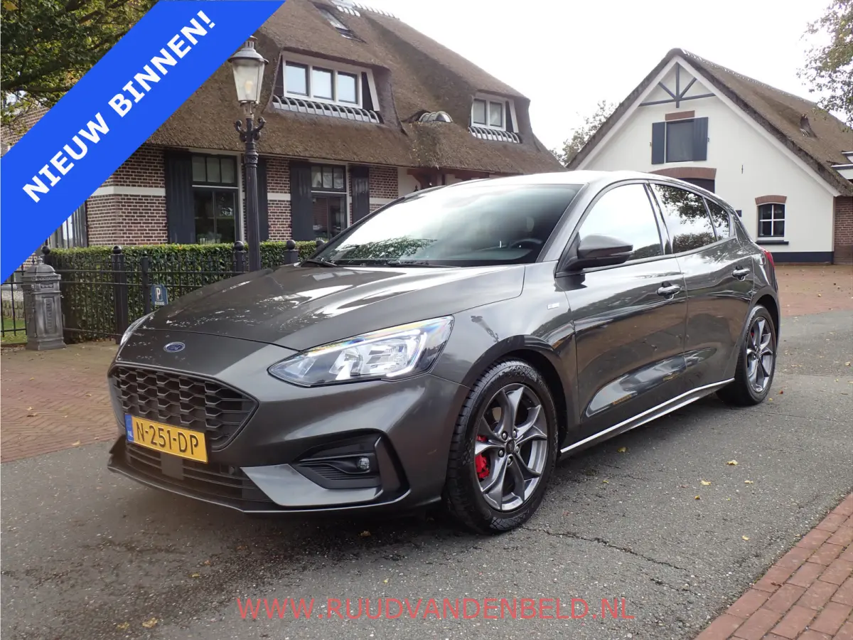 1.0 EcoBoost Hybrid ST Line X CARPLAY/CAMERA/DAB/KEYLESS/LED ST-LINE