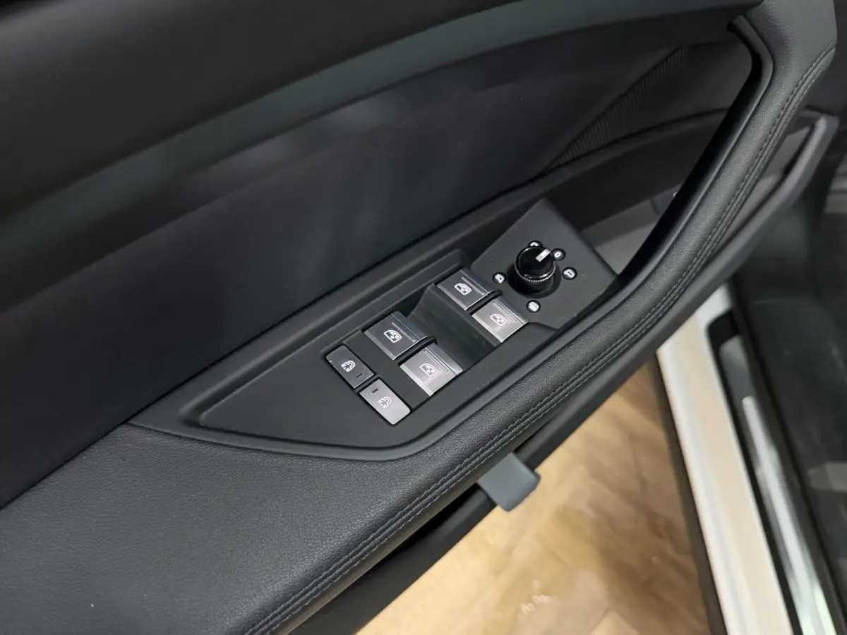 55 quattro Business edition Plus 95 kWh|PANO|MEMORY|NAP|INRUIL MOGELIJK|