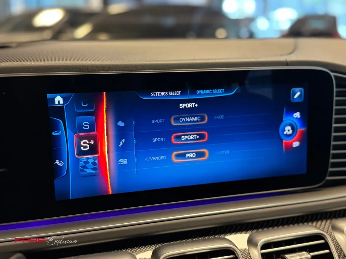 AMG 63 S 4MATIC+ Premium Plus / Massage / Burmester / Pano / Carbon / Stoelventilatie / HUD / 360 Camera