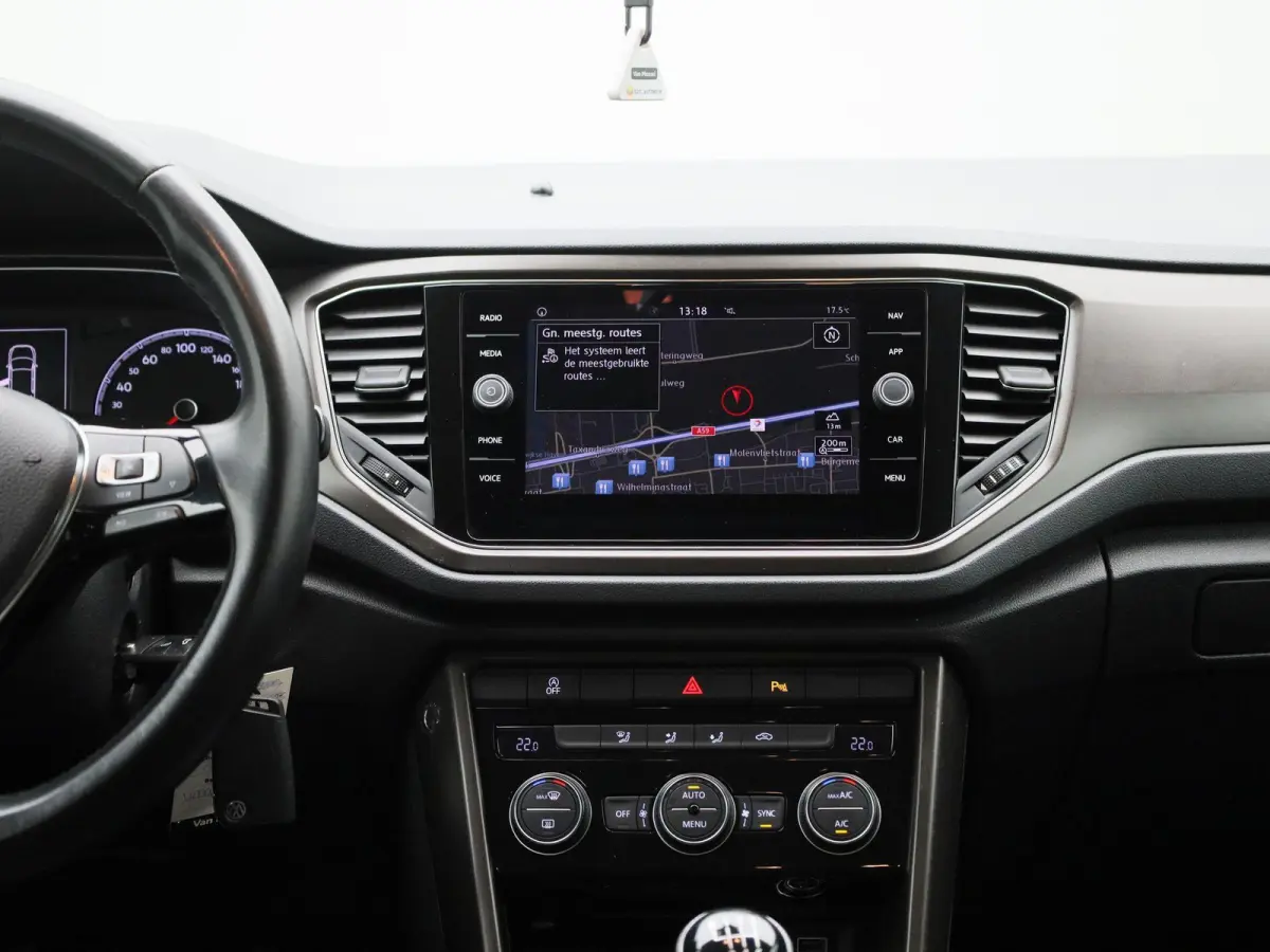 1.0 TSI Style | Origineel Nederlands | Carplay | Parkeersensoren | Navigatie | Adaptieve cruise control |