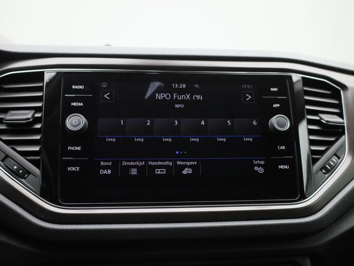 1.0 TSI Style | Origineel Nederlands | Carplay | Parkeersensoren | Navigatie | Adaptieve cruise control |
