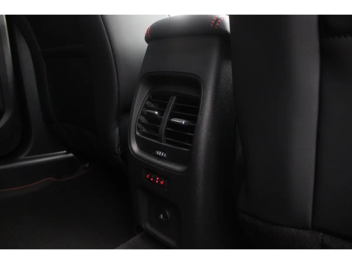2.5 PHEV ST-Line X | Black-Pack | Trekhaak | Panoramadak | Matrix LED