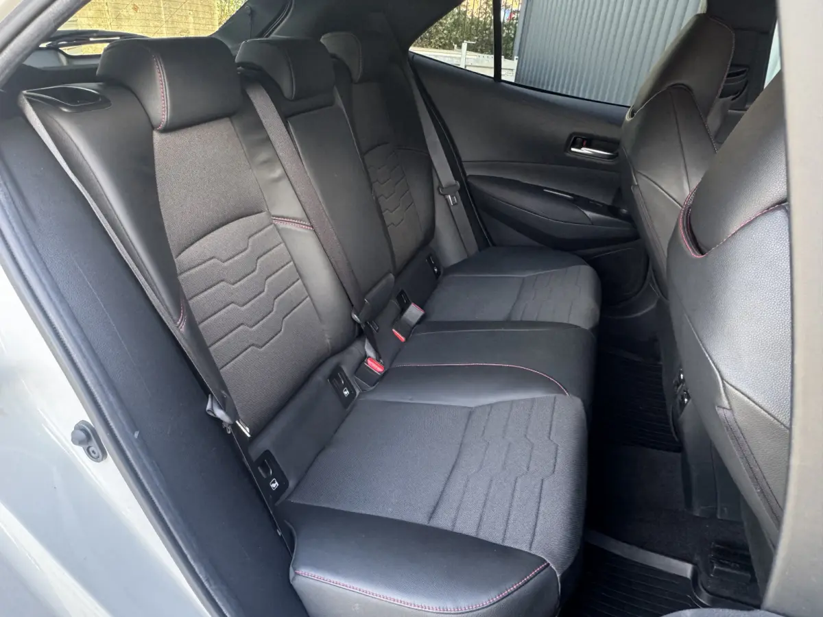 2.0 Hybrid 184 pk Executive Two-Tone, Dealeronderh, JBL