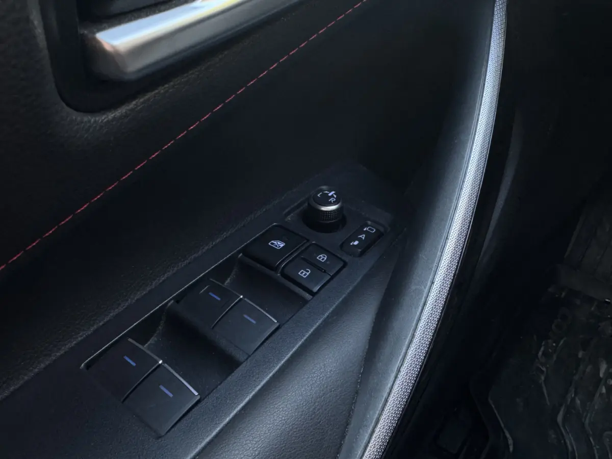 2.0 Hybrid 184 pk Executive Two-Tone, Dealeronderh, JBL