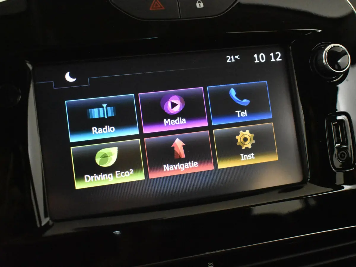 1.2 TCe Intens | Climate control | Cruise control | DAB | Navi | Keyless entry/start | 16"LMV