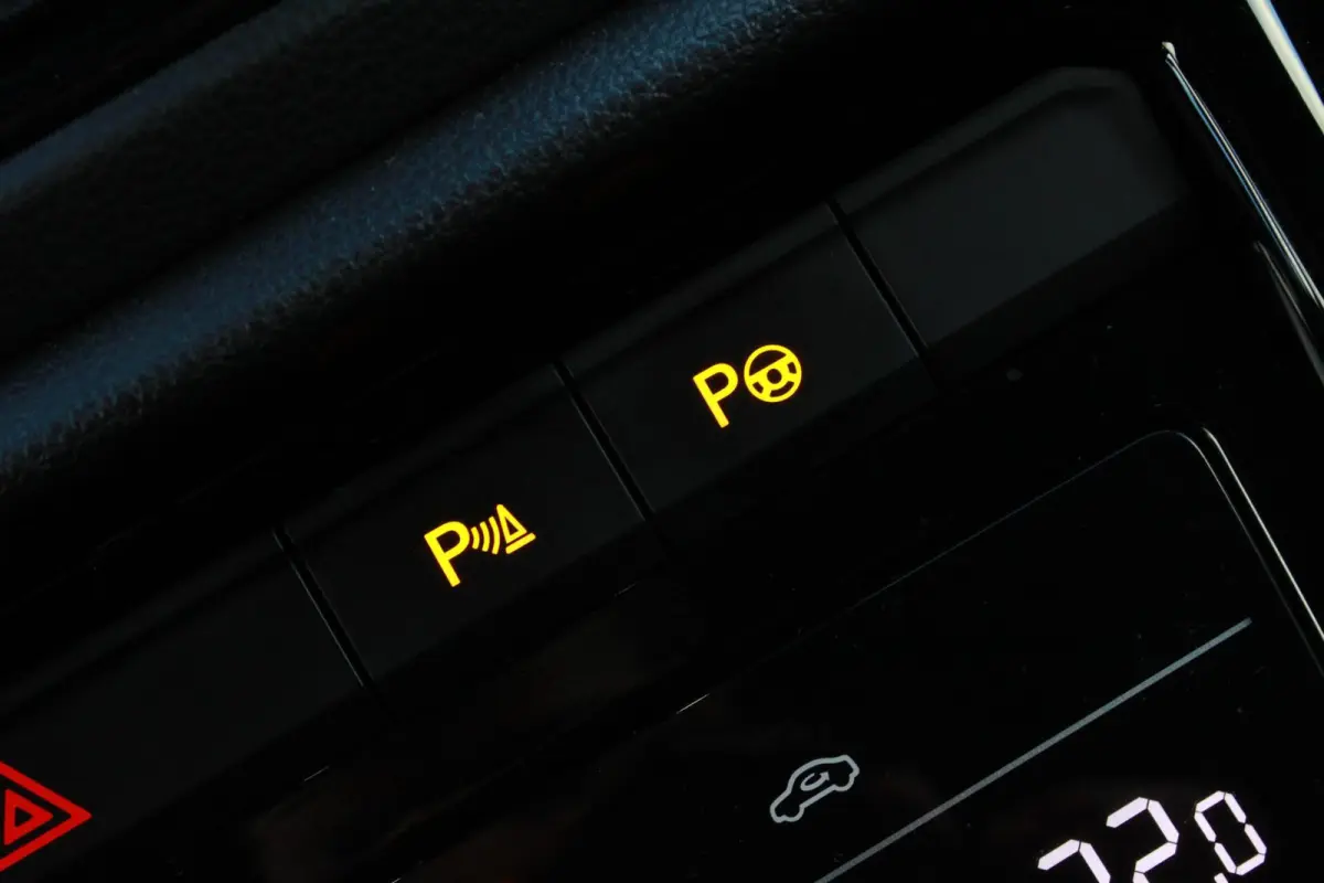 1.0 TSI R-Line |NAP |Keyless |Camera |LED