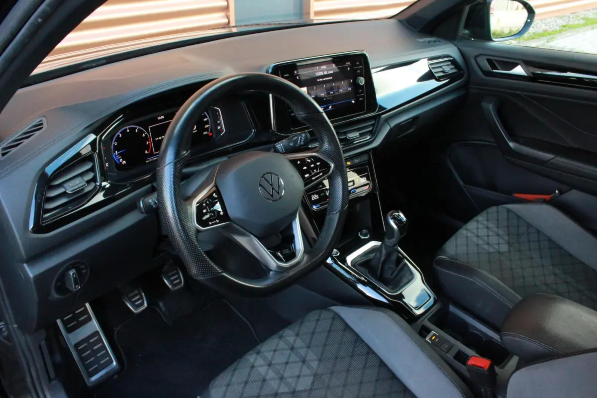 1.0 TSI R-Line |NAP |Keyless |Camera |LED