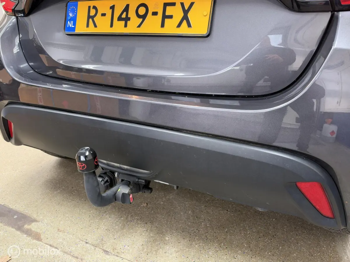 1.5 Hybrid Active, carplay, Trekhaak