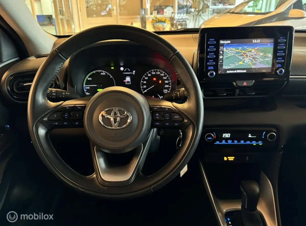 1.5 Hybrid Active, carplay, Trekhaak
