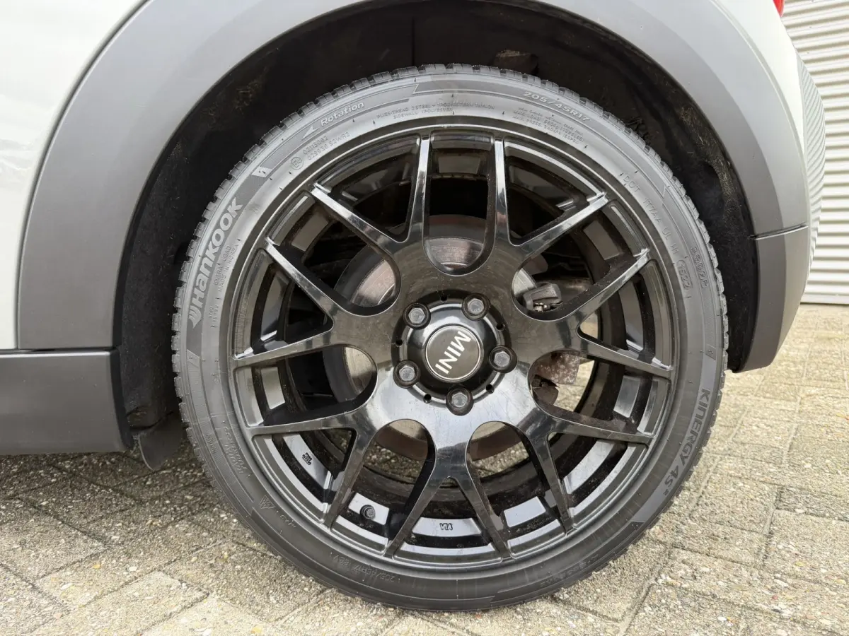 1.5 136 PK Cooper Salt Business Cruise Control Airco Navigatie 17 Inch 4S Banden