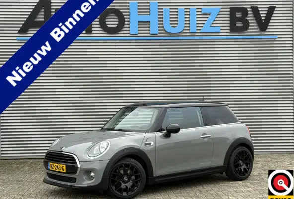 1.5 136 PK Cooper Salt Business Cruise Control Airco Navigatie 17 Inch 4S Banden