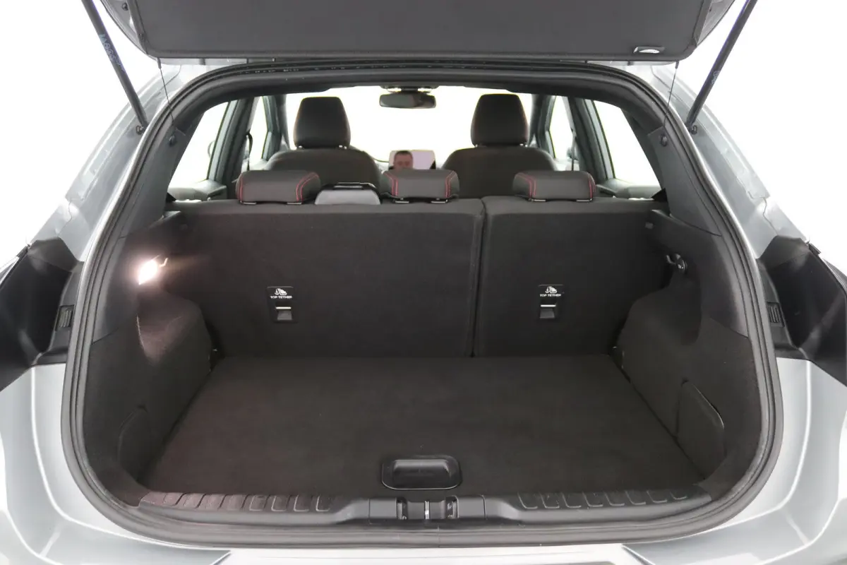 1.0 EcoBoost ST-Line | Afnmb. Trekhaak | Camera | Adaptive Cruise | BLIS | Winterpack | LED | CarPlay/Android Auto