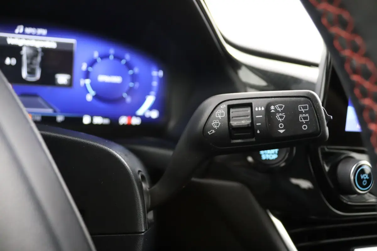 1.0 EcoBoost ST-Line | Afnmb. Trekhaak | Camera | Adaptive Cruise | BLIS | Winterpack | LED | CarPlay/Android Auto