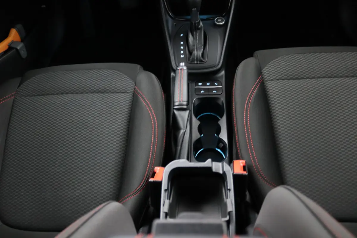1.0 EcoBoost ST-Line | Afnmb. Trekhaak | Camera | Adaptive Cruise | BLIS | Winterpack | LED | CarPlay/Android Auto