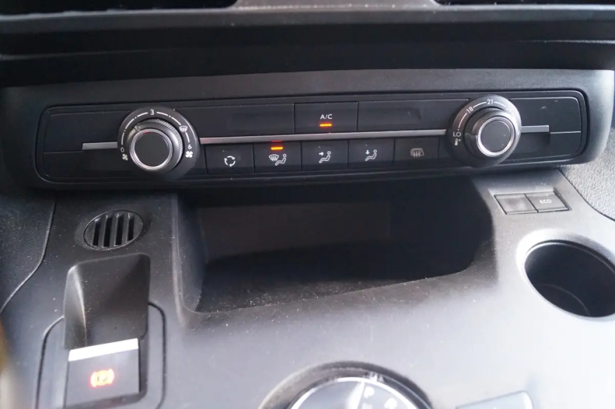 1.5 BlueHDI 130pk Premium -NAVI-CAM-PDC-3persoons-