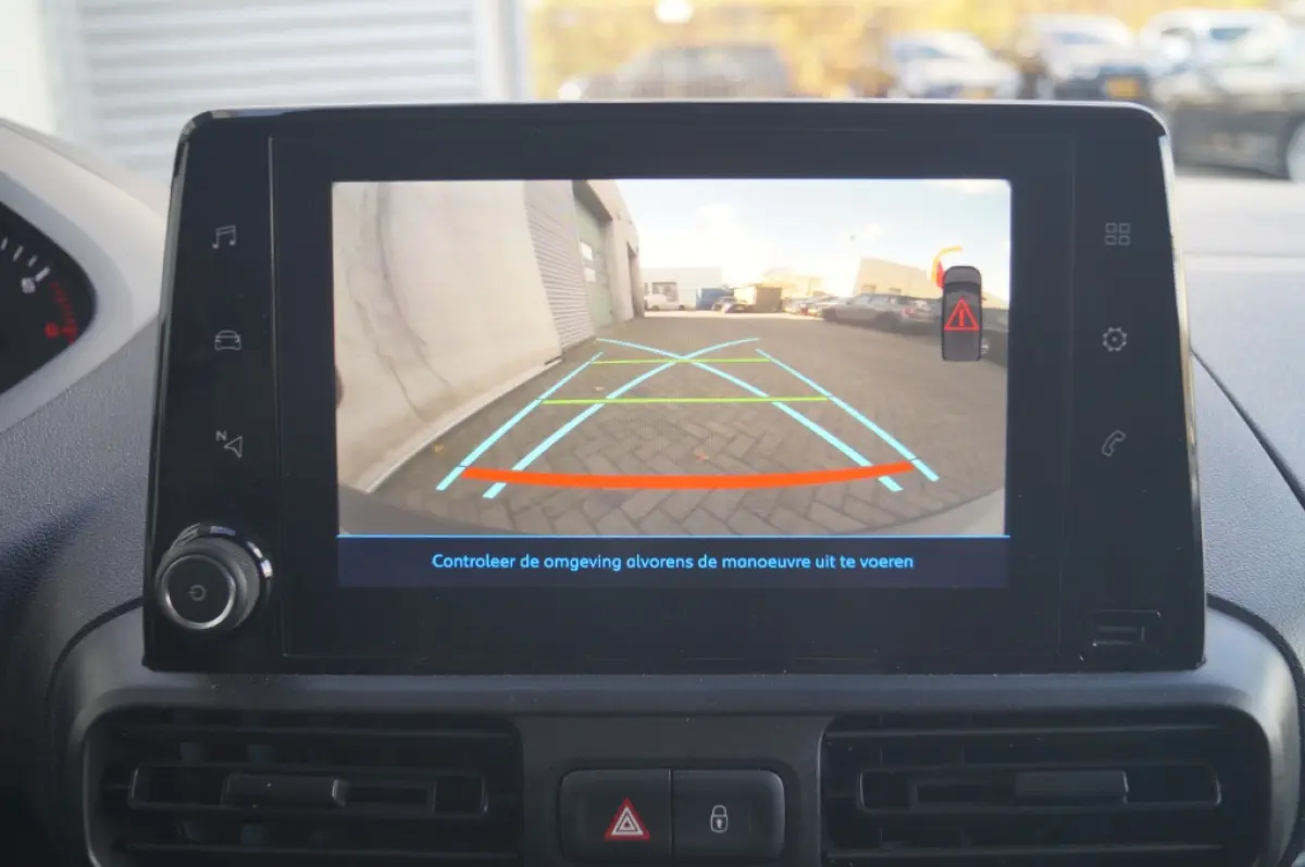 1.5 BlueHDI 130pk Premium -NAVI-CAM-PDC-3persoons-