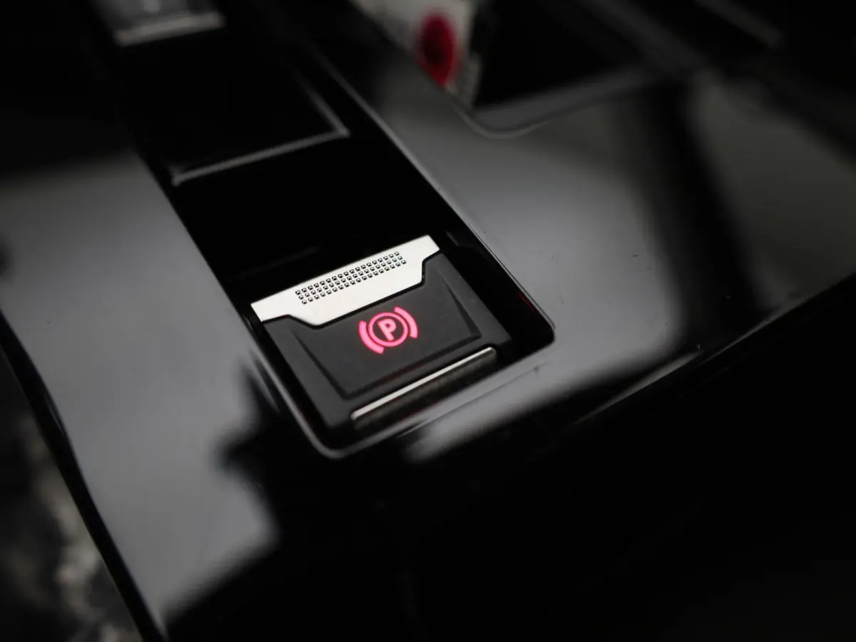1.2 Business Elegance | Automaat | Lichtmetalen Velgen | Apple Carplay / Android Auto | Virtual Cockpit |