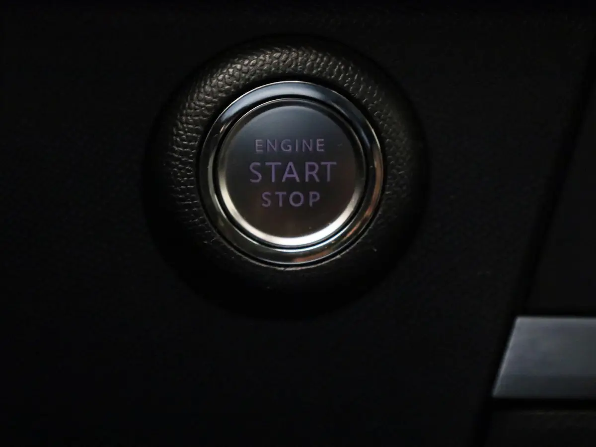 1.2 Business Elegance | Automaat | Lichtmetalen Velgen | Apple Carplay / Android Auto | Virtual Cockpit |