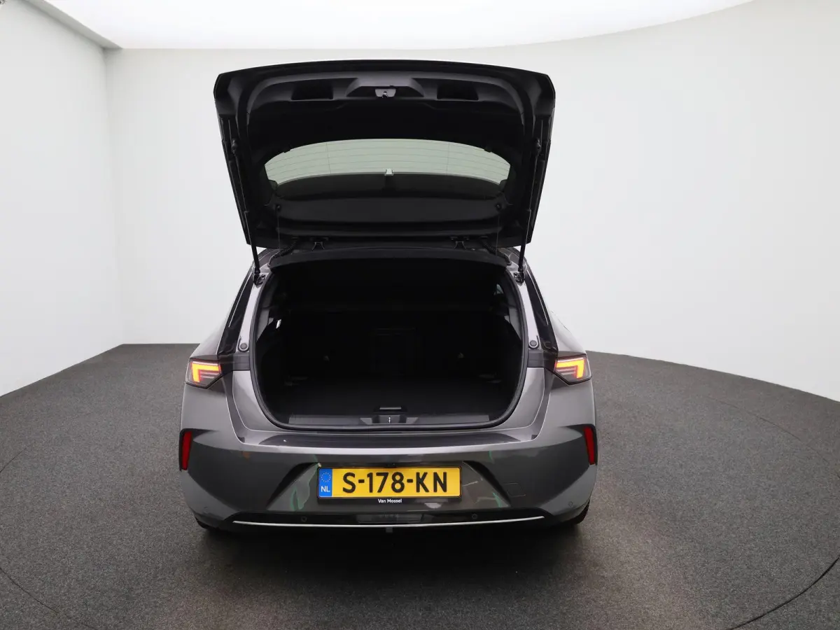 1.2 Business Elegance | Automaat | Lichtmetalen Velgen | Apple Carplay / Android Auto | Virtual Cockpit |